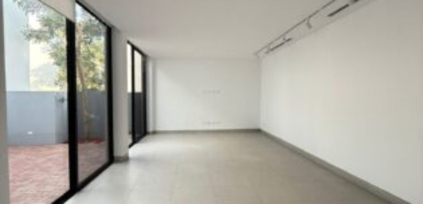 En Alquiler Courtyard Semi – Amoblado de 3 Dorm en Sotileza – Isla Mocoli.