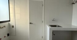 En Alquiler Courtyard Semi – Amoblado de 3 Dorm en Sotileza – Isla Mocoli.