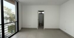 En Alquiler Courtyard Semi – Amoblado de 3 Dorm en Sotileza – Isla Mocoli.