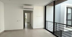 En Alquiler Courtyard Semi – Amoblado de 3 Dorm en Sotileza – Isla Mocoli.