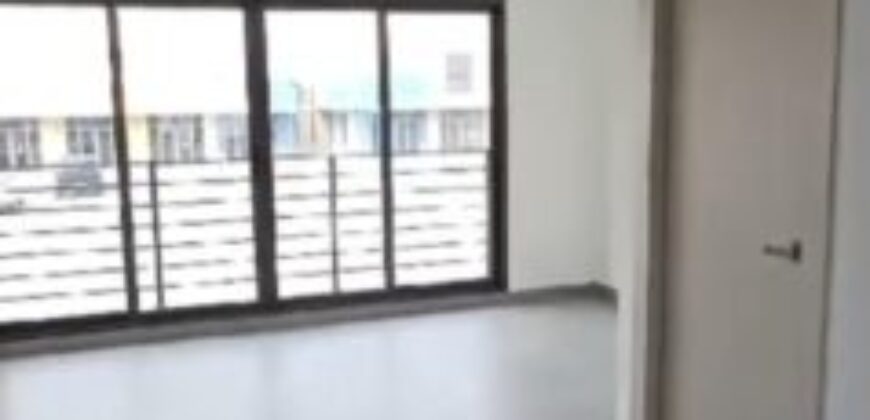 Oficina en Alquiler en Almax Center, Samborondón km 14