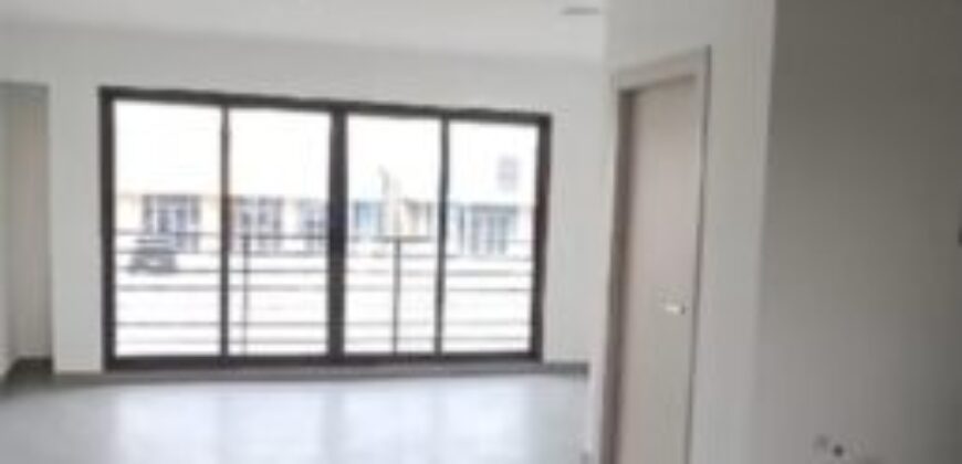 Oficina en Alquiler en Almax Center, Samborondón km 14