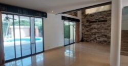 Amplia Casa de 4 Dorm. en Alquiler en Samborondón Km 3