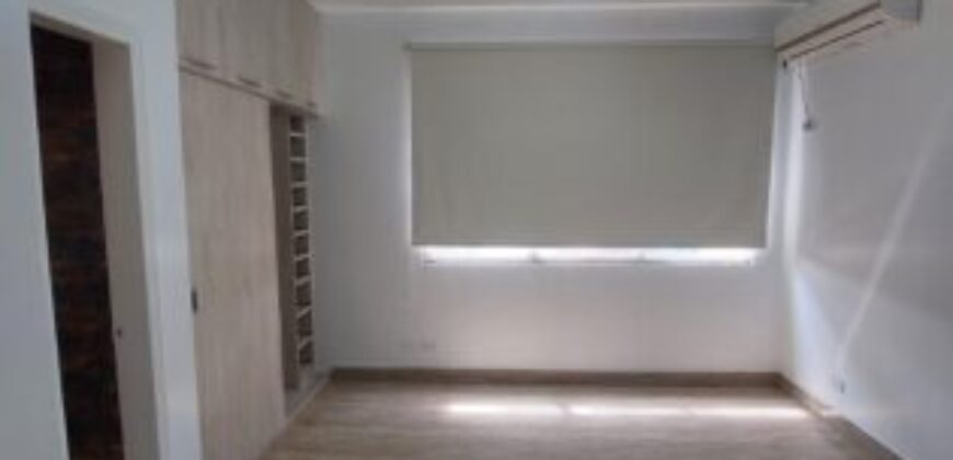 Amplia Casa de 4 Dorm. en Alquiler en Samborondón Km 3