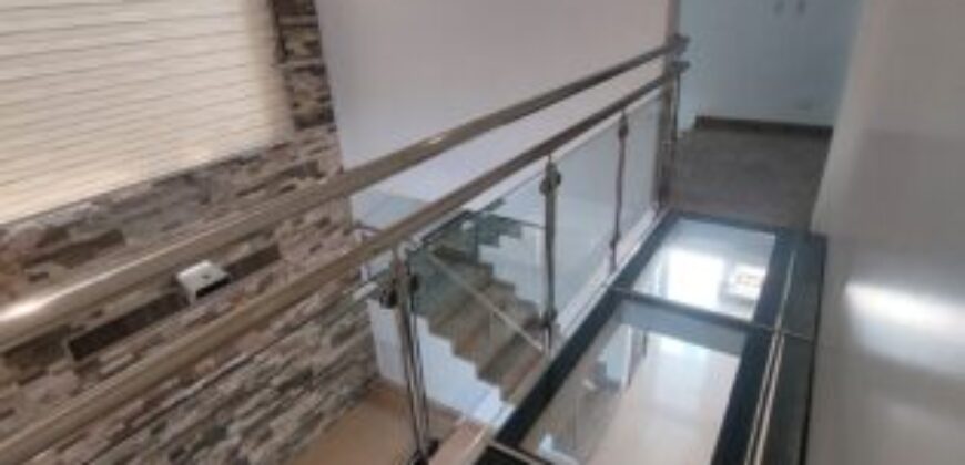 Amplia Casa de 4 Dorm. en Alquiler en Samborondón Km 3