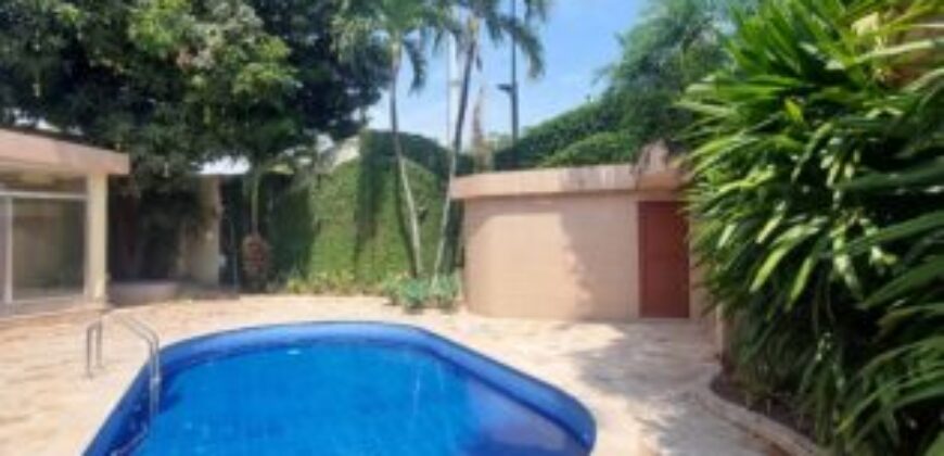 Amplia Casa de 4 Dorm. en Alquiler en Samborondón Km 3