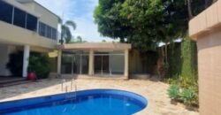 Amplia Casa de 4 Dorm. en Alquiler en Samborondón Km 3