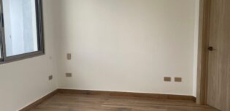 En Venta o Alquiler Hermosa Casa de Una Planta en Castelago con Vista Total Al Lago