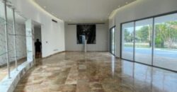 En Venta o Alquiler Hermosa Casa de Una Planta en Castelago con Vista Total Al Lago