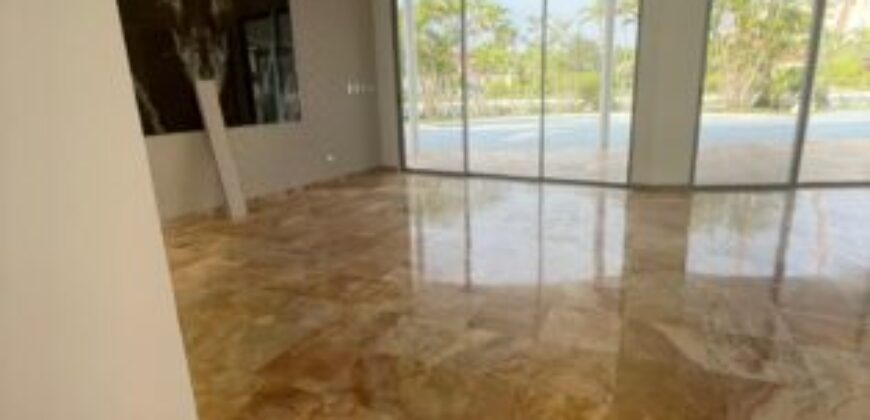 En Venta o Alquiler Hermosa Casa de Una Planta en Castelago con Vista Total Al Lago