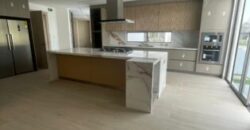 En Venta o Alquiler Hermosa Casa de Una Planta en Castelago con Vista Total Al Lago