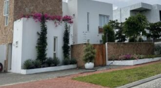 ¡Casa de 4 Dorm. de Estreno en Venta en Olón! ️estilo Mediterráneo