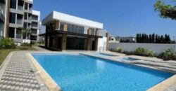 En Alquiler Departamento de 3 Dorm. de Estreno en Riona