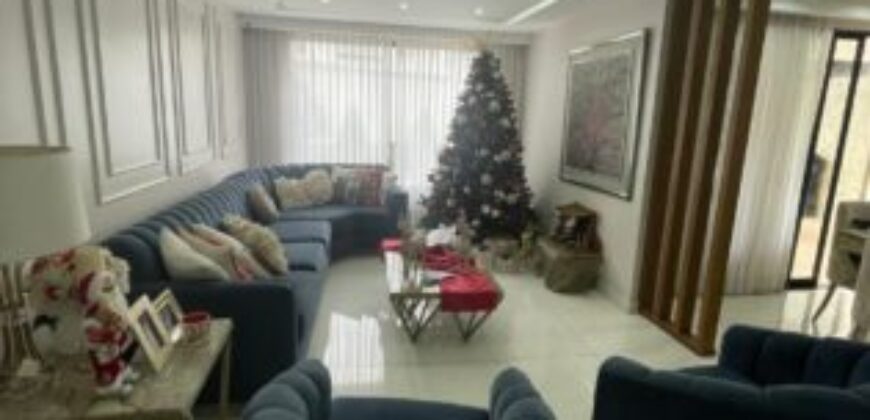 Hermosa Casa Remodelada de 3 Dorm. en Venta en El Km 2.5 de Samborondon