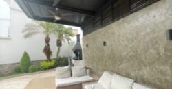 Hermosa Casa Remodelada de 3 Dorm. en Venta en El Km 2.5 de Samborondon