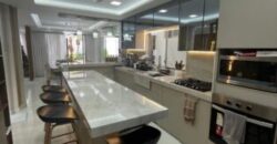 Hermosa Casa Remodelada de 3 Dorm. en Venta en El Km 2.5 de Samborondon