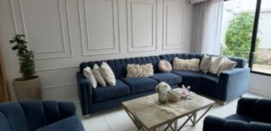 Hermosa Casa Remodelada de 3 Dorm. en Venta en El Km 2.5 de Samborondon