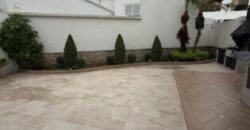 Hermosa Casa Remodelada de 3 Dorm. en Venta en El Km 2.5 de Samborondon