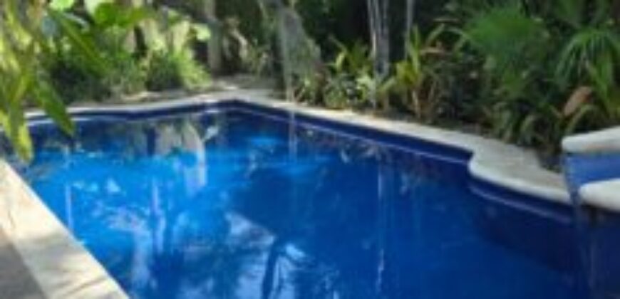 Hermosa Casa en Venta de 4 Dorm., Km 6 Vía Samborondón