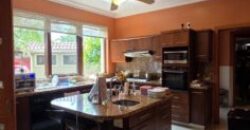 Hermosa Casa en Venta de 4 Dorm., Km 6 Vía Samborondón