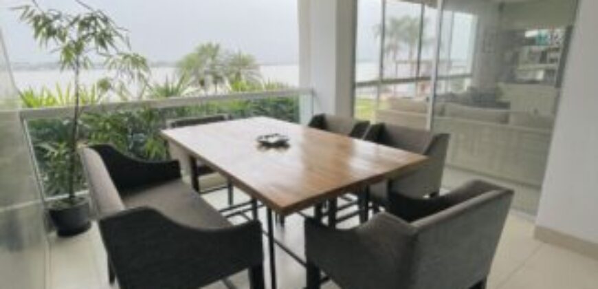 Espectacular Departamento Planta Baja con Vista Al Rio, Samborondon Km 4