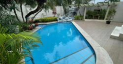 Amplia Casa en Venta en La Mejor Ubicación de Urdesa