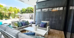 En Venta Hermosa Casa de 3 Dorm. Moderna y Remodelada, Isla Mocoli