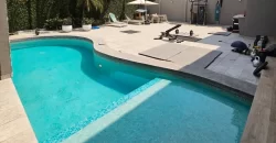 En Venta Hermosa Casa de 3 Dorm. Moderna y Remodelada, Isla Mocoli