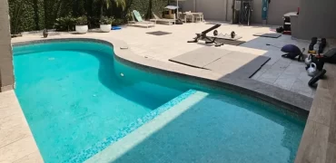 En Venta Hermosa Casa de 3 Dorm. Moderna y Remodelada, Isla Mocoli