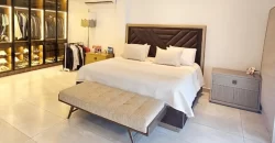 En Venta Hermosa Casa de 3 Dorm. Moderna y Remodelada, Isla Mocoli