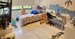 En Venta Hermosa Casa de 3 Dorm. Moderna y Remodelada, Isla Mocoli