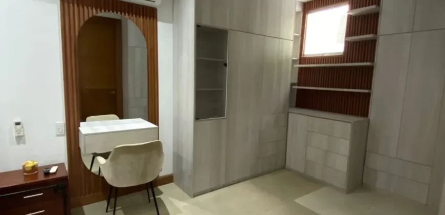 En Venta Departamento de 2 Pisos y 3 Dorm. Full Amoblado tipo Loft en Los Ceibos