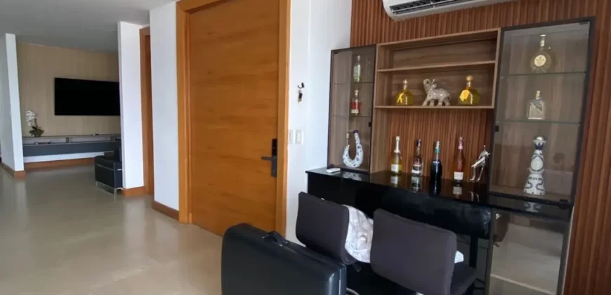 En Venta Departamento de 2 Pisos y 3 Dorm. Full Amoblado tipo Loft en Los Ceibos