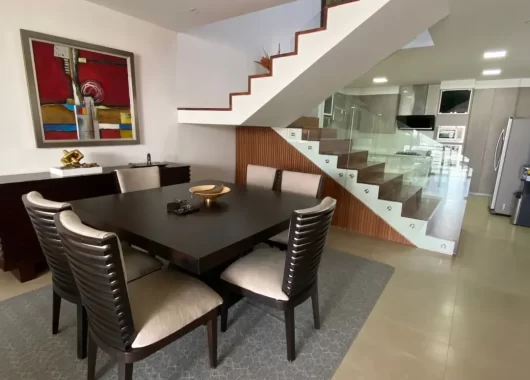 En Venta Departamento de 2 Pisos y 3 Dorm. Full Amoblado tipo Loft en Los Ceibos