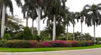 Terreno de 750 m² en Venta en Exclusiva Urbanizacion de Samborondón, La Ribera del Batán