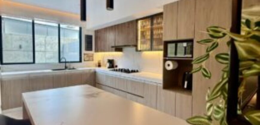 Moderna Casa en Venta de 3 Dorm. en Isla Celeste, Estribor