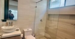 Moderna Casa en Venta de 3 Dorm. en Isla Celeste, Estribor