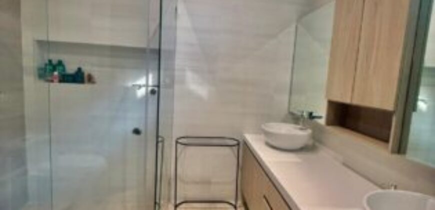 Moderna Casa en Venta de 3 Dorm. en Isla Celeste, Estribor