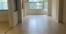 Oficina de 214 m² en Venta en Centro de Guayaquil, Calle Panamá