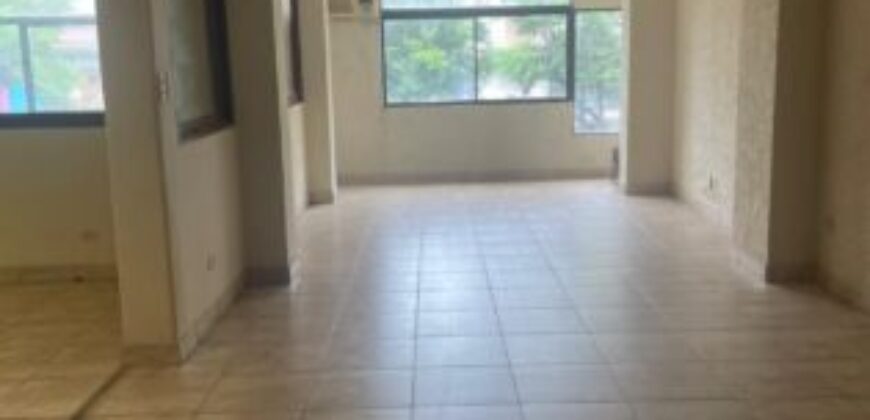 Oficina de 214 m² en Venta en Centro de Guayaquil, Calle Panamá