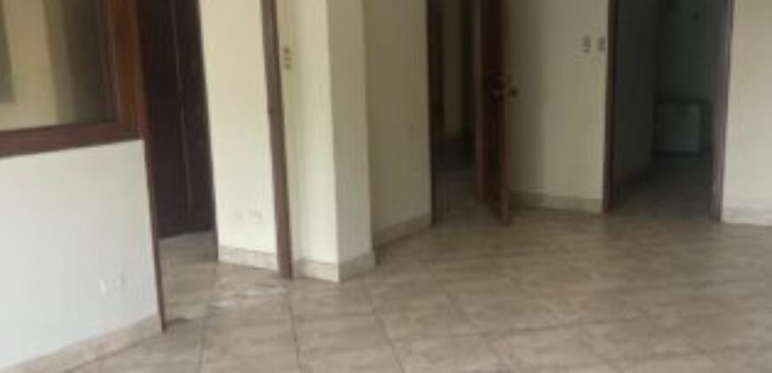 Oficina de 214 m² en Venta en Centro de Guayaquil, Calle Panamá