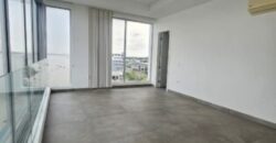 En Alquiler Penthouse de 3 Dorm. en Isla Mocoli