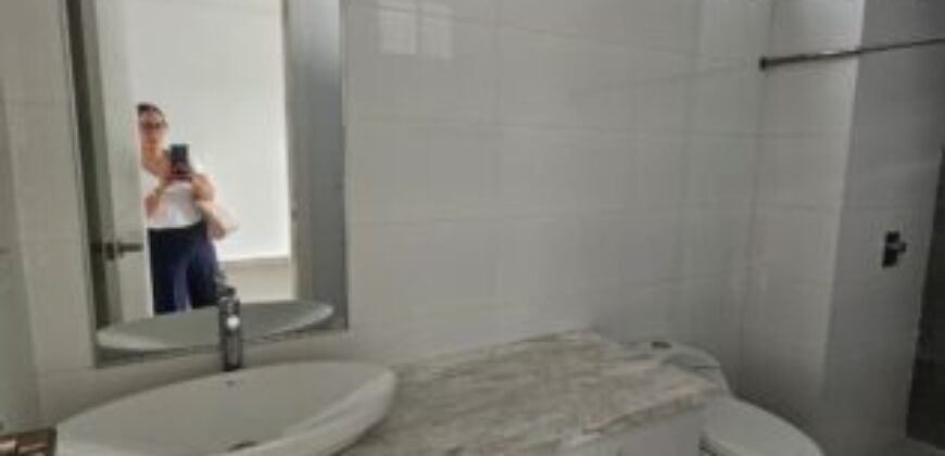 En Alquiler Penthouse de 3 Dorm. en Isla Mocoli