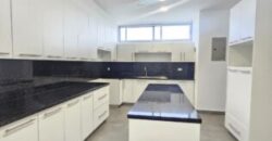 En Alquiler Penthouse de 3 Dorm. en Isla Mocoli