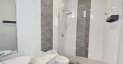 En Alquiler Penthouse de 3 Dorm. en Isla Mocoli