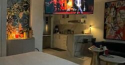 Exclusiva Suite de 50 m², Casi Nueva, Ubicada Frente Al Mar en Una de Las Zonas Más Privilegiadas