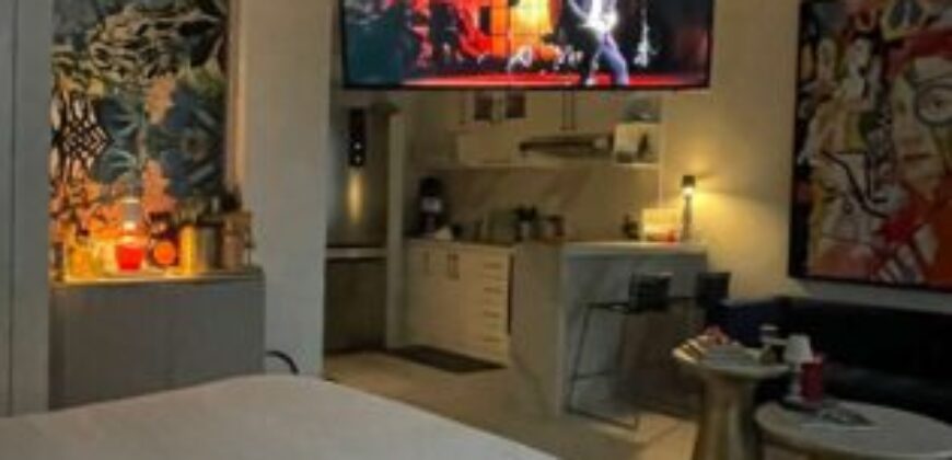 Exclusiva Suite de 50 m², Casi Nueva, Ubicada Frente Al Mar en Una de Las Zonas Más Privilegiadas