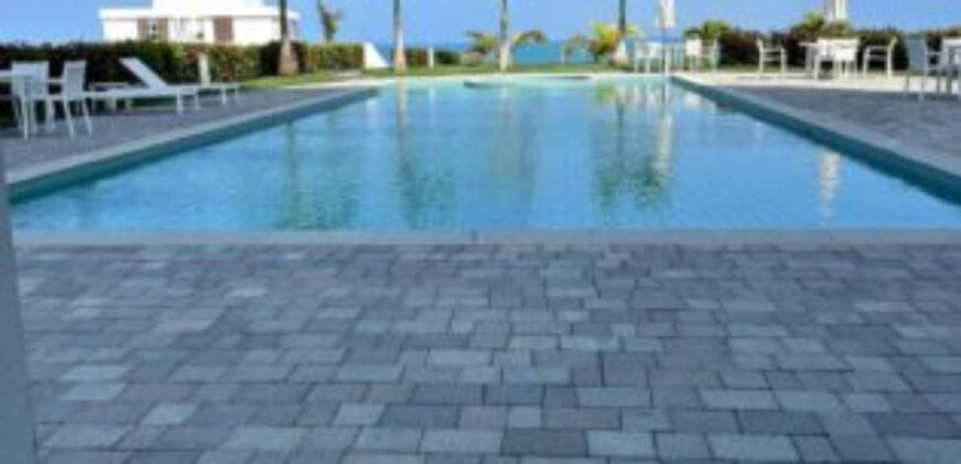 Exclusiva Suite de 50 m², Casi Nueva, Ubicada Frente Al Mar en Una de Las Zonas Más Privilegiadas