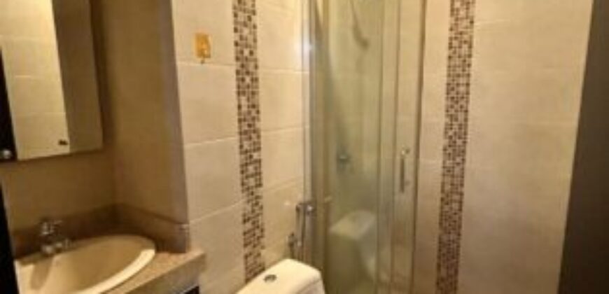 En Alquiler Departamento Full Amoblado de 2 Dorm., Planta Baja en Km 2.5 Via Samborondon