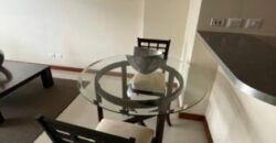 En Venta suite amoblada en Torres del sol, con parqueo